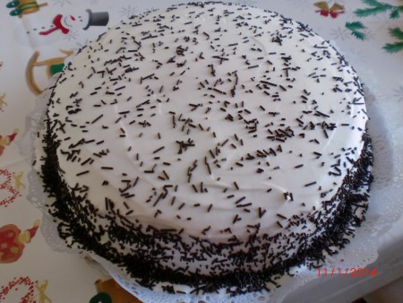 Bolo de Chocolate com Cobertura e Recheio de Natas